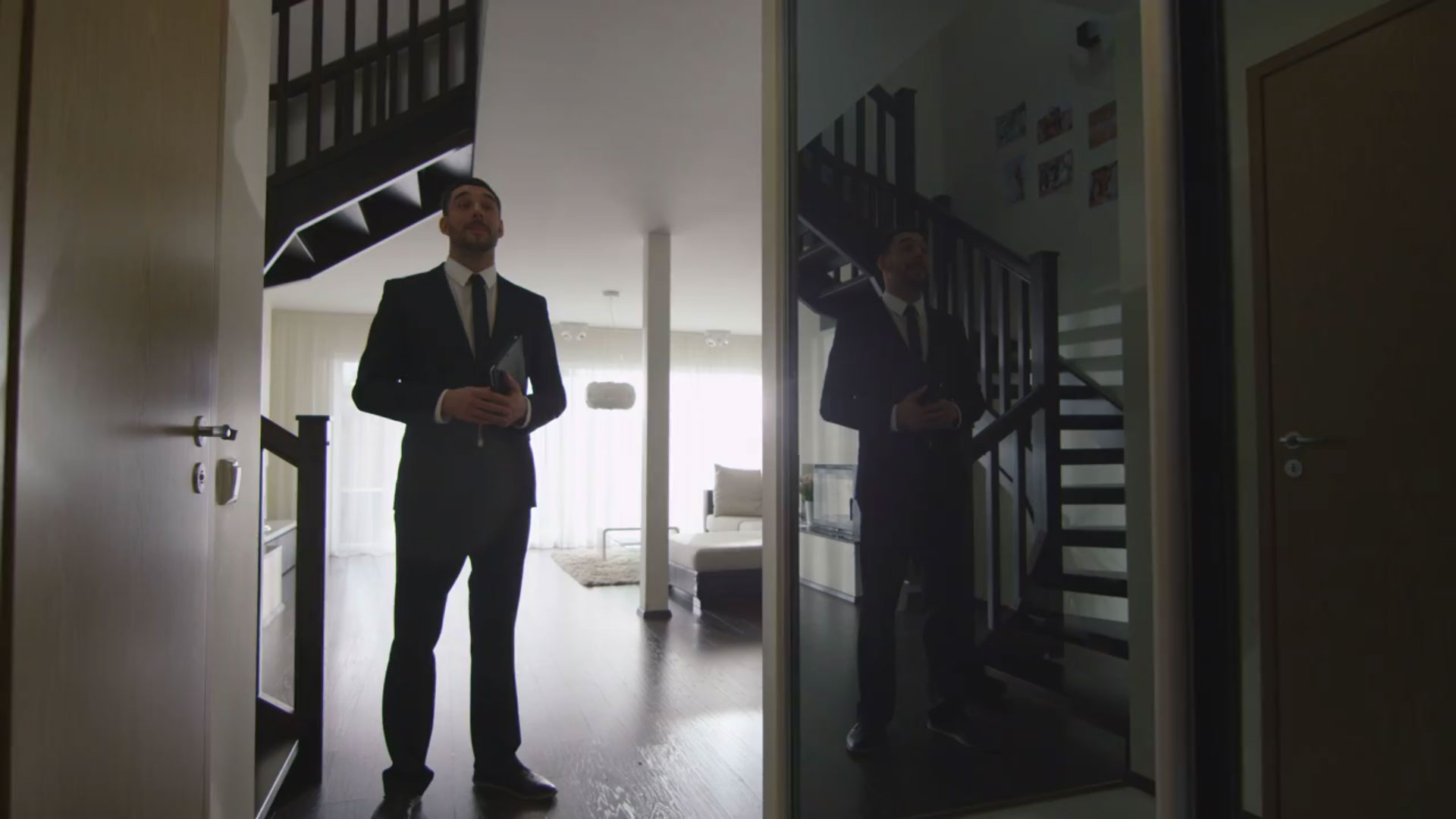 agent-video-new-img