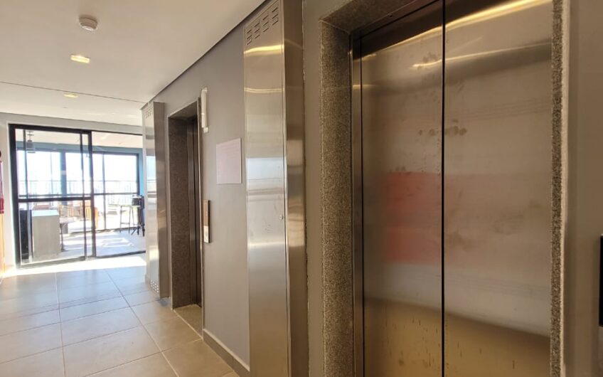 Flamboyant , 2 quartos com varanda 380 mil, 400 metros a pé do metrô São Judas. Há 10 min do Expo Imigrantes, 10 min do aeroporto de Congonhas e 15 min do parque Ibirapuera. Pronto para morar! R Major Freire , 232.