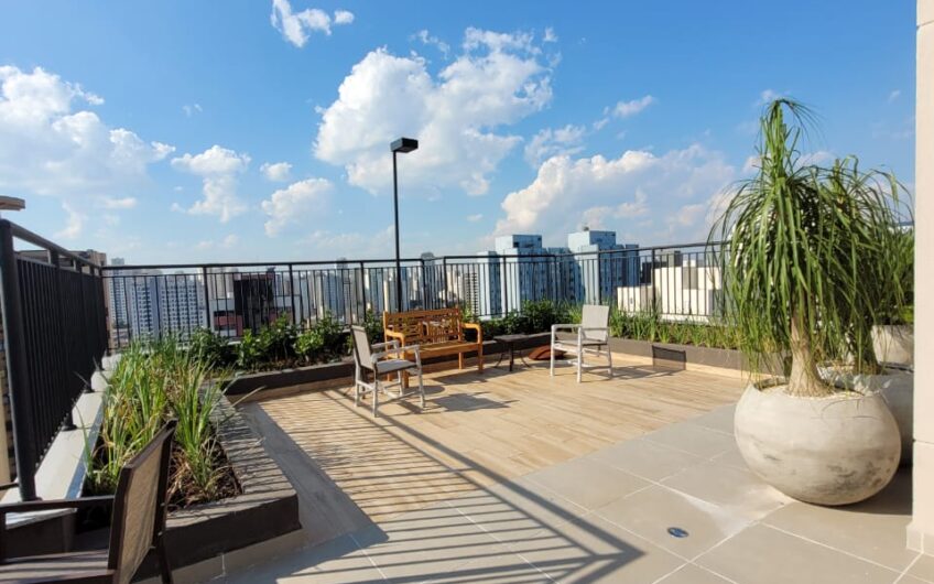 Flamboyant , 2 quartos com varanda 380 mil, 400 metros a pé do metrô São Judas. Há 10 min do Expo Imigrantes, 10 min do aeroporto de Congonhas e 15 min do parque Ibirapuera. Pronto para morar! R Major Freire , 232.