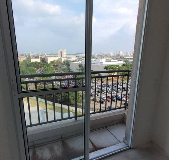 Apartamento 2 dorm 44 m2 , com vaga , varanda vista para o  Shopp Mooca, piscina, quadra poliestportiva, churrasqueira. Novo e vista livre andar alto! R$ 410 mil.